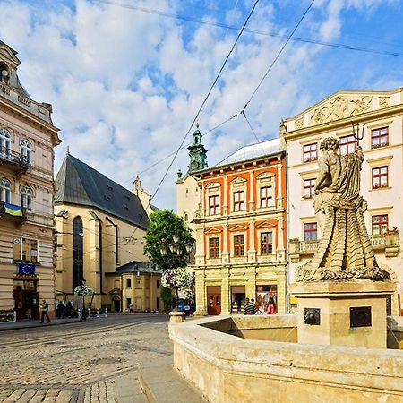 Smart -Апартаменти В Центрі Львова - 2 Хв До Оперного Театру Exteriör bild