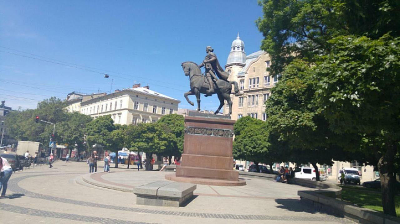 Smart -Апартаменти В Центрі Львова - 2 Хв До Оперного Театру Exteriör bild